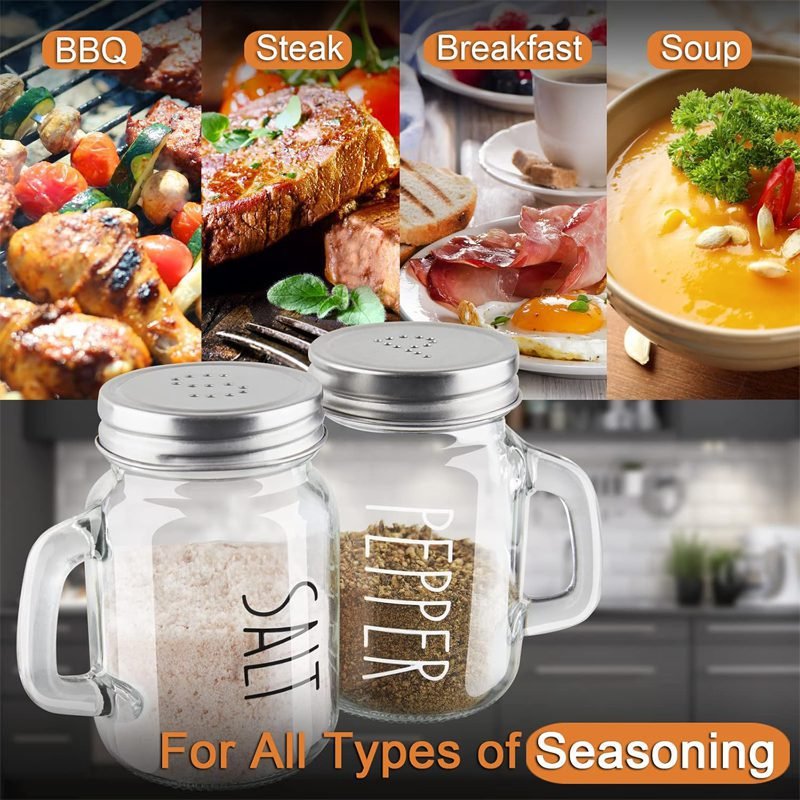 Clear Glass Salt and Pepper Shakers 2 Pcs Set.