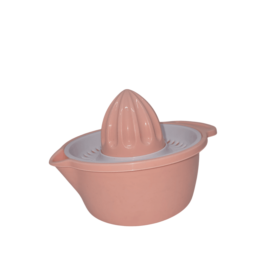 Plastic Orange Squeezer with Integrated Strainer