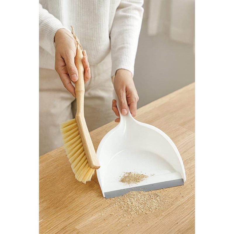 Dustpan and Broom Set with Wooden Handle – Practical and Quick Cleaning
