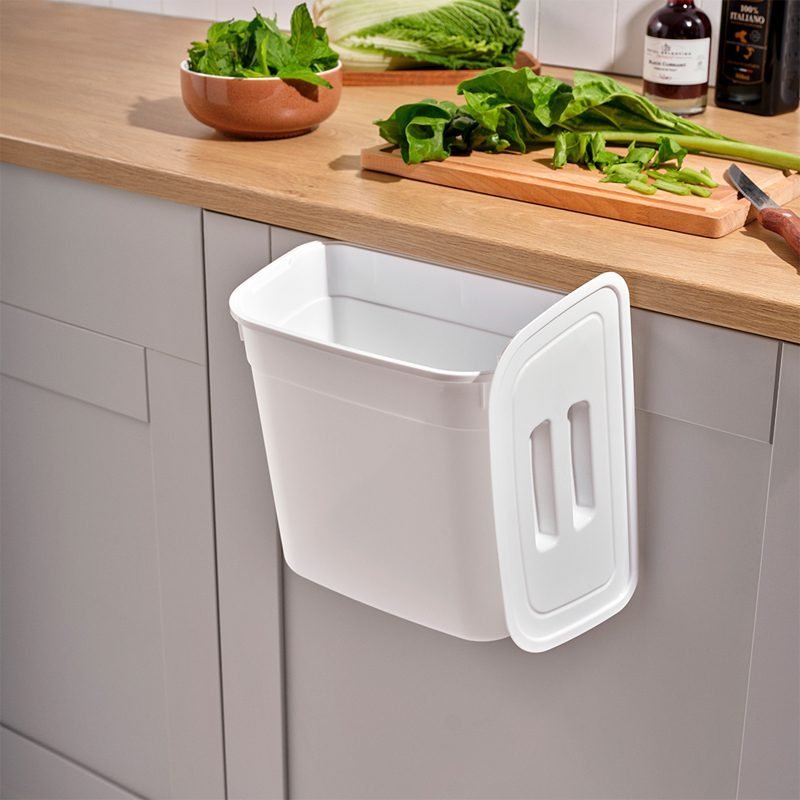 Hanging Door Basket With Lid