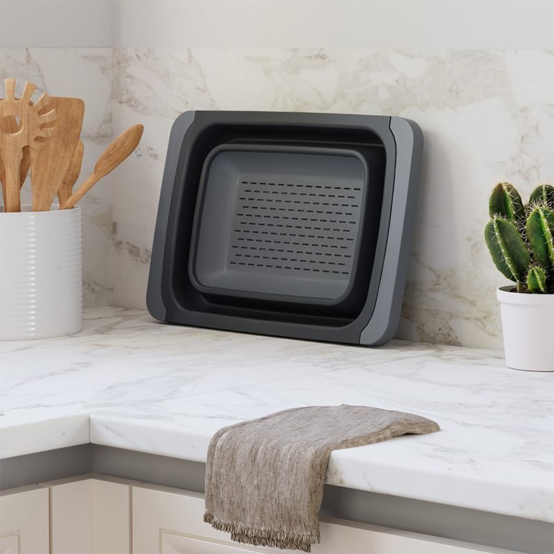 Extendable and collapsible sink strainer - 53 x 26.5 x 13 cm.