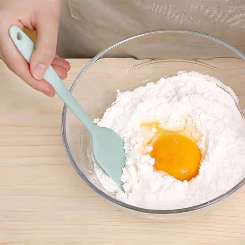 3-Piece Silicone Kitchen Utensil Set - A Must-Have for Every Chef!