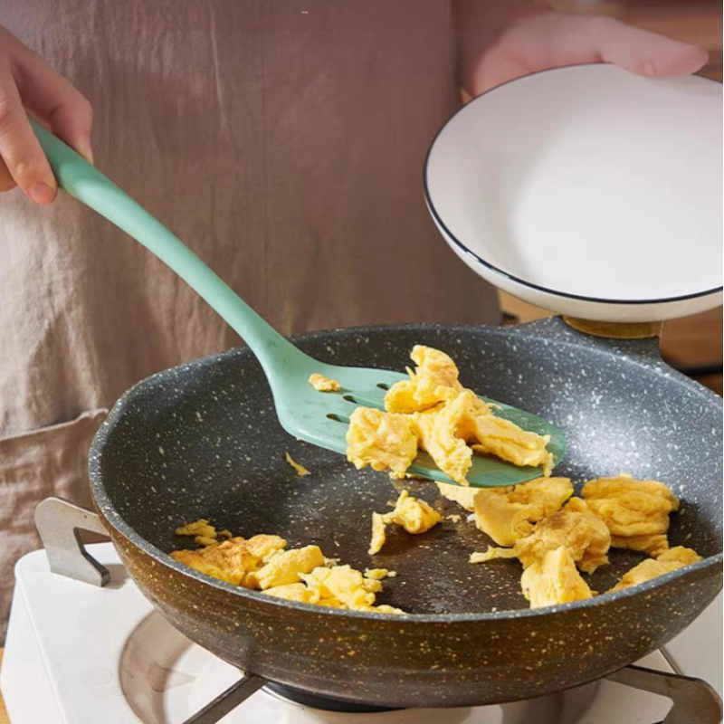 Professional Silicone Food Rack | Heat Resistant and Non-Stick (Available in 3 Colors).